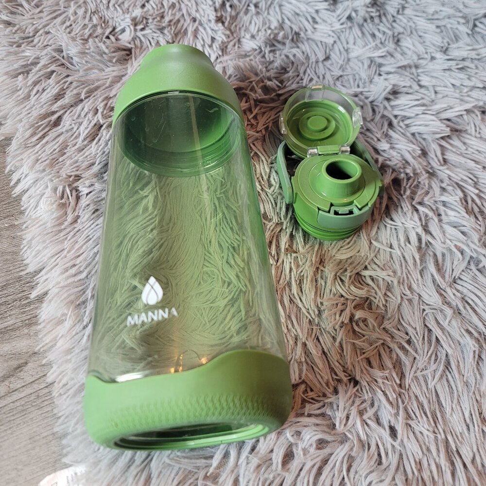 Large green Manna water bottle